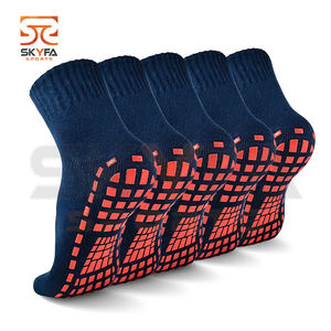 Calcetines deportivos de algodón para hombre, medias con patrón de bambú KT K OEM, a la moda, con logotipo personalizado, color blanco y negro - Product Image 3