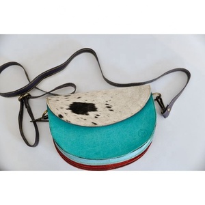 Nouveau Style occidental recyclé peau de vache fourrure cuir sacs à bandoulière de haute qualité à la mode véritable recyclé fourrure cuir fronde sac à main - Product Image 5