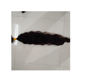 Cheveux indiens vierges alignés de première classe Article en vrac unique dessiné doux et droit Cuticule ondulée et bouclée Cheveux humains - Product Image 1