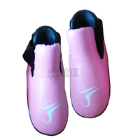 Vente en gros ITF Taekwondo protège-pieds Logo personnalisé Arts martiaux Kick Boxing Semi-Contact Bottes Chaussures de football