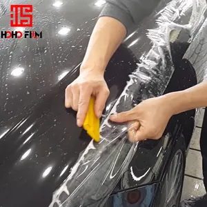 Pellicola protettiva per auto in TPU trasparente lucido idrofobo antigraffio per carrozzeria