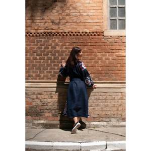 2021 último vestido Maxi de estilo bohemio ropa ucraniana bordada negra con mangas largas nueva moda - Product Image 2