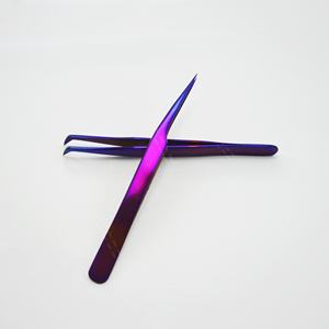 Pinzas de pestañas elegantes de acero inoxidable Premium Punta puntiaguda para crear ventiladores de volumen rusos 2D 6D - Product Image 1