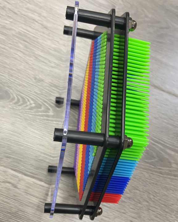 ピンアート、レインボーピンアートメタルスリンキーハンド彫刻ハンド金  