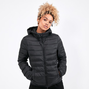 OEM Manufacturing Women Wear <b>Winter</b> Long Sleeves Hooded Down Filled Puffer <b>Jacket</b> Polyester Filled Pockets Autumn Outdoor Wear - Product Image 4
