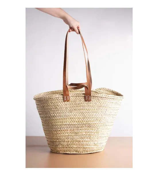 Perfect looking with straw handbag with 2 leather brown handles - Huge container inside with fabric