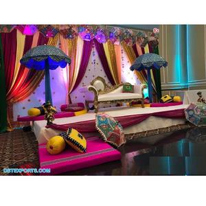 Décoration de scène pour la cérémonie pré-mariage punjabi, belle décoration de scène de mariage, décoration de la nuit de Mehndi et Sangeet, décoration d'événement au Canada - Product Image 1