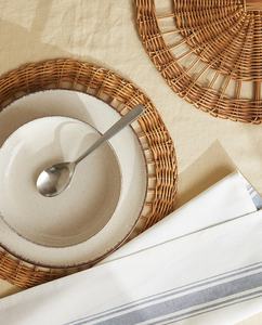 Al por mayor: Platos base de ratán ecológicos hechos a mano, Salvamanteles de ratán natural duradero de 13 pulgadas, con grosor personalizado, de Vietnam - Product Image 3