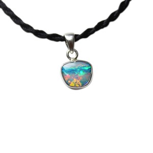 Piedra preciosa de ópalo australiano natural, colgante de plata de ley 925, fabricación hermosa de alta calidad - Product Image 1