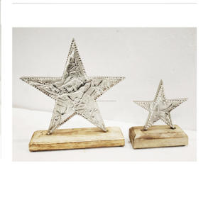 Adornos de estrellas de metal de alta calidad para la decoración festiva del hogar Estrellas de mesa de Navidad a precio mayorista - Product Image 1