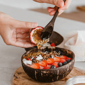 Natural Organic <b>Coconut</b> <b>Shell</b> Bowls Wooden Spoon Set Handmade Smoothie Salad Bowls with Custom Disposable Gift Box for Parties - Product Image 6