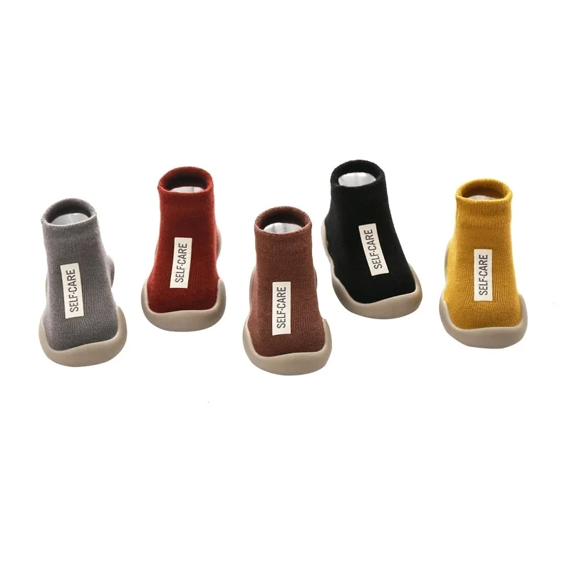 Детские кожаные носки для мальчиков и девочек, повседневная обувь для новорожденных, оптом