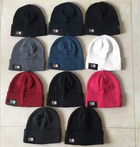 Bonnet tricoté logo hiver,, prix de gros, sur mesure, bonnet en acrylique et tricot américain - Product Image 6