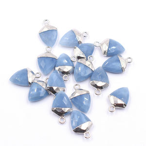 Opale Bleue 17 à 19 MM Avec Bail Shield Forme Argent Plaqué Pendentif Fabrication de Bijoux Résultats Composants - Product Image 1