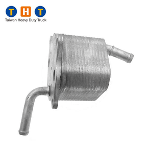 Enfriador de aceite 15071-0E010 15071-11010 camión de partes para Toyota Hilux GD6 - Product Image 3