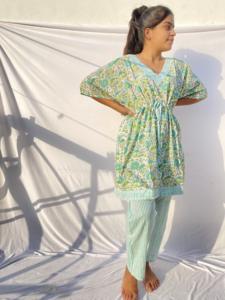 Nouveau concepteur indien coton main bloc imprimer court caftan pyjama ensembles pour femmes élégant nuit sommeil porter naturel plage en gros - Product Image 2