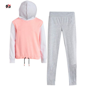 Ensemble de 2 pièces de jogging pour femmes, streetwear athlétique, survêtement en polyester, coton et molleton, logo personnalisé et léger - Product Image 1