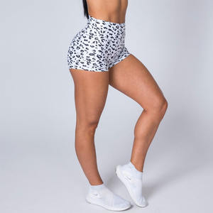 ¡Novedad de 2023! Pantalones cortos de compresión para mujer de diseño personalizado con logotipo, pantalones cortos transpirables para botín - Product Image 4