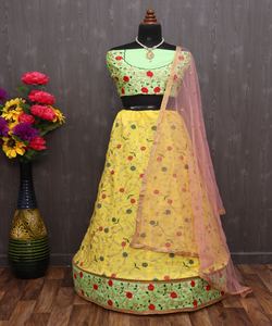 Dernier travail manuel en soie organza broderie lehenga choli avec broderie dentelle travail dupatta fête prix de gros vêtement ethnique - Product Image 5