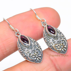 Boucles d'oreilles en argent sterling massif 925 en grenat rouge fait à la main bijoux plaqués or à la mode pour les mariages, les fêtes et les cadeaux - Product Image 2