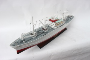 Maqueta de barco tanque de madera CAP SAN DIEGO con grúa - Artesanía de Vietnam - Product Image 3