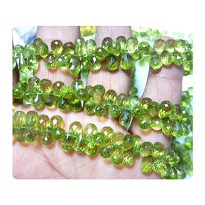 Gros 8mm Premium Péridot Gemstone Facettes Briolette Tear Gouttes 7.5MM Impressionnant Belles Perles En Vrac pour La Fabrication De Bijoux - Product Image 3