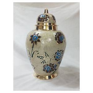 Urnes funéraires et souvenirs en métal, design en relief, urne funéraire traditionnelle pour les cendres humaines, urnes de souvenir pour les enterrements à vendre - Product Image 2