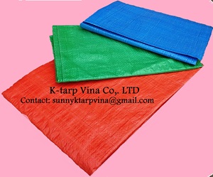 Vietnam K Tarp Vente en gros Bâche enduite de PE à usage moyen Étanche 80-120 GSM Service de traitement de coupe de couleur personnalisé - Product Image 1
