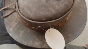 Sombreros Fedora Personalizados Más Vendidos de Cuero Genuino de Vaca con Ala Ancha Estilo Vaquero Unisex para Verano, Deportes, Viajes al Aire Libre Keven Impex KI-2509 - Product Image 5