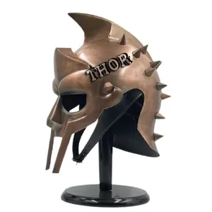 Gladiator Rüstungs helm SCA Kostüm Mittelalter licher Helm von Maximus Kupfer poliert mit Holz ständer