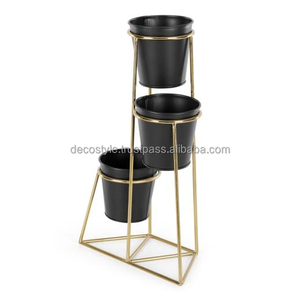 กระถางโลหะ3ชั้นพร้อมหม้อทองเหลืองพร้อมกระถางสีดำ - Product Image 1