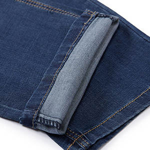 Vente en gros en usine de haute qualité pour hommes jeans en denim coupe ajustée en coton stretch assouplissant pour les jambes droites tissu respirant écologique - Product Image 6