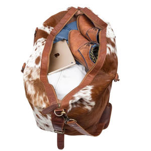 <b>Travel</b> Cowhide Hairon Luggage <b>Bag</b> Overnight Duffle Leather Camping Hiking <b>Bag</b> Handmade <b>Weekender</b> <b>Bag</b> for Men and <b>Women</b> - Product Image 2