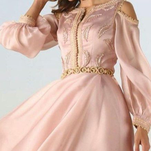 Robe Caftan élégante en soie 2021 avec une belle robe de soirée et de mariage décente ornée de Zari en tissu net - Product Image 1
