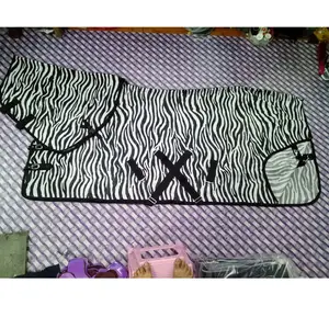 Karpet Kombo Kuda dengan Tudung, Karpet Pertunjukan Mewah Motif Garis ZEBRA