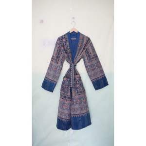 Veste Kimono Kantha en coton matelassé à fleurs Lignes cousues à la main Peignoir de bain à séchage rapide Robe de chambre Vêtements de plage d'hiver Style élégant - Product Image 4