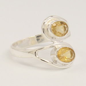 Meilleur joli cadeau bague pierres citrine étincelantes 5x7mm en gros naturel 925 bague en forme ovale en argent sterling massif toutes les tailles - Product Image 4