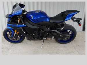 Used 2019 Yamaha YZF-R3 - Product Image 6