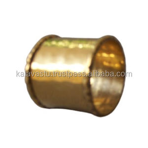 Rond de serviette en laiton moulé à la main et imprimé fabriqué en Inde Vaisselle à thème floral Cadeau artisanal en métal élégant - Product Image 2