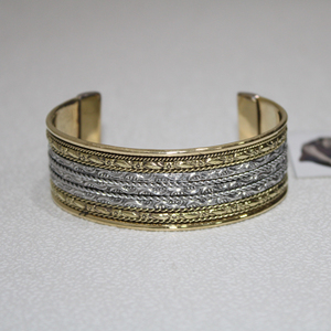 กำไลข้อมือทองเหลืองแฟนซีดีไซน์ทันสมัยเครื่องประดับเพชรเทียมสำหรับงานแต่งงานของขวัญแบบดั้งเดิมสำหรับผู้หญิง - Product Image 2