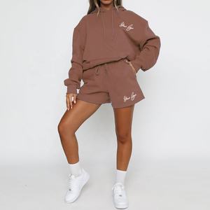 Conjunto de dos piezas con capucha y pantalones cortos de mujer a la moda con logotipo personalizado para ropa de niña - Product Image 3