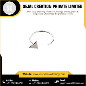 Venta al por mayor elegante forma ovalada anillo plano de plata esterlina encontrar componentes de joyería con ganchos para pendientes - Product Image 2