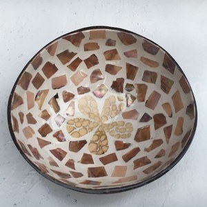 Wholesale eggshell inlay <b>coconut</b> <b>shell</b> bowls from Ha Thai lacquer - Product Image 1