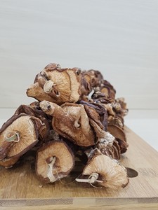 Giá Bán Buôn Cây Trồng Mới Nấm Shitake Việt Nam Chất Lượng Cao Khô Shitake Nấm Thực Phẩm Hữu Cơ 2021 - Product Image 6