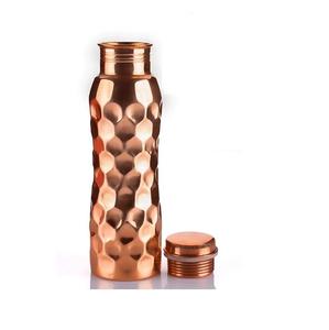 Botella de agua de cobre para beber martillada con diamante de la más nueva llegada con acabado espejo de tapa - Product Image 2