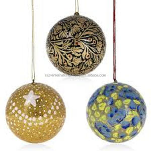 Décorations de boules de Noël élégantes et colorées Accent de vacances festif - Product Image 1
