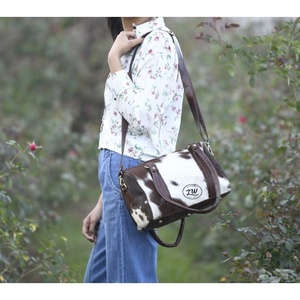LW ใหม่ออกแบบกระเป๋าถือหนังแท้กระเป๋าคลัทช์ที่กำหนดเอง Cowhide ผมหนังกระเป๋าสไตล์ใหม่และกระเป๋าออกแบบใหม่กระเป๋า - Product Image 2