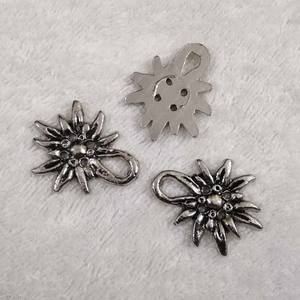 ตะขอเสื้อผ้าทองเหลือง TT-08339 dirndl - Product Image 3