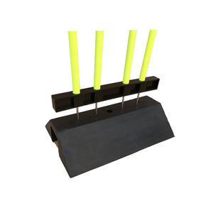 Maniquí de defensa portátil plegable de alta calidad con base de goma Precio competitivo Equipo de entrenamiento de fútbol - Product Image 1