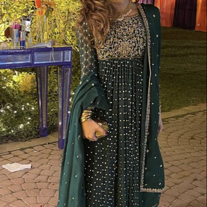 ชุดเดรสยาวลากพื้นสวยงานปักลูกปัดแก้วคริสตัล DABKA ใส่ไปงานเลี้ยงแต่งงาน @ 2022 - Product Image 1